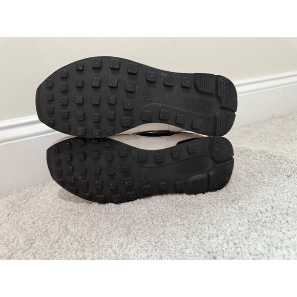 Nike Sneakers Womens Size 7.5 Internationalist Ivory / Beige Style CW7637-991 - Picture 6 of 14